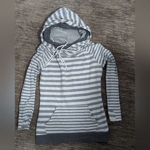 Mindy Maes ampersand avenue double Hood